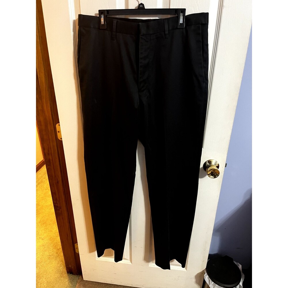 Haggar Navy Blues Mens dress slacks / Size 36 x 34